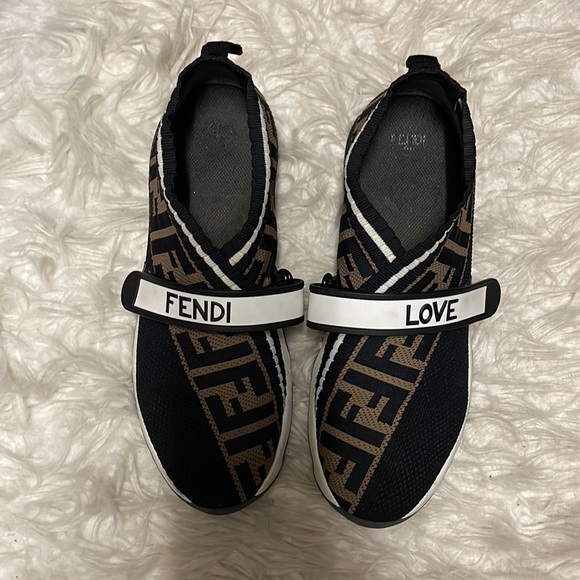 📌📌📌SOLD📌📌📌Fendi sneakers “Rockoko sneakers with two-toned running shoe “ - Picture 5 of 12